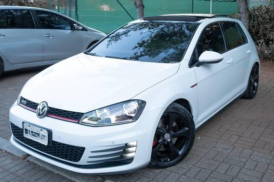 VOLKSWAGEN GOLF 2.0 TSI GTI 16V TURBO GASOLINA 4P AUTOMÁTICO VOLKSWAGEN GOLF 2.0 TSI GTI 16V TURBO GASOLINA 4P AUTOMÁTICO